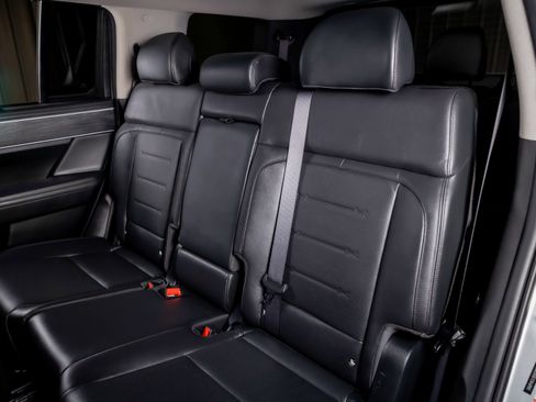 Used 2024 Hyundai Santa Fe Limited image 25