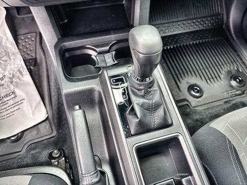 Used 2023 Toyota Tacoma TRD Sport w/ Technology Package image 28