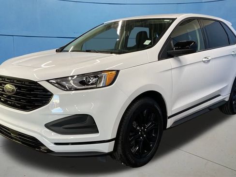 Used 2024 Ford Edge SE w/ Black Appearance Package image 5