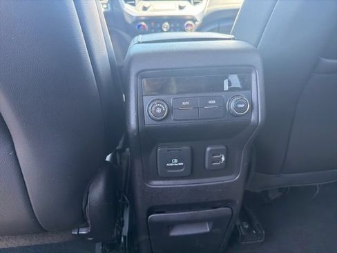 Used 2019 GMC Acadia SLT AWD/4WD image 21