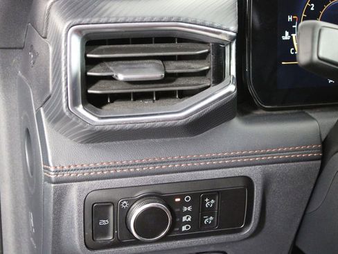 Used 2024 Ford Mustang Premium image 17