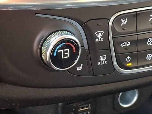 Used 2021 Chevrolet Traverse RS FWD image 22