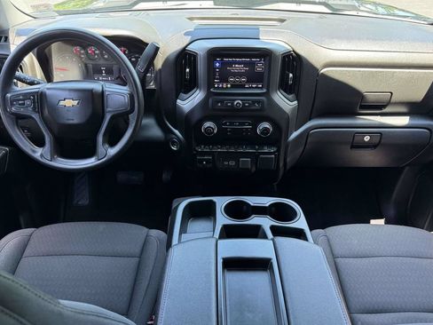 Used 2025 Chevrolet Silverado 2500 Custom w/ Custom Value Package AWD/4WD image 3