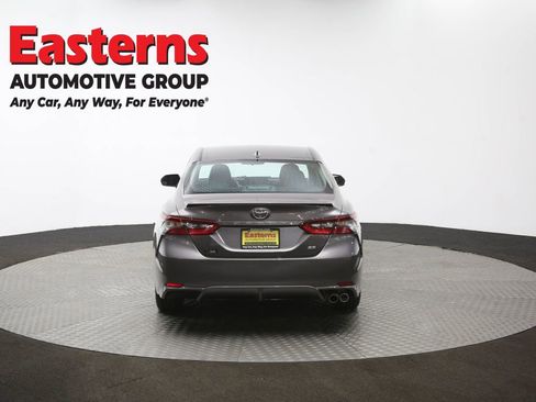 Used 2022 Toyota Camry SE image 37