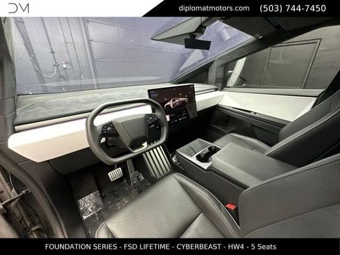 Used 2024 Tesla Cybertruck Cyberbeast AWD/4WD image 16