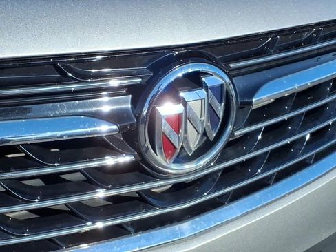 Used 2023 Buick Envision Essence image 26