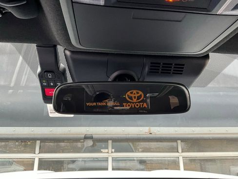 New 2026 Toyota 4Runner SR5 image 18