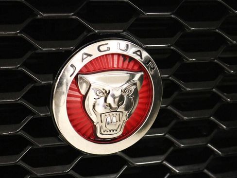 Used 2020 Jaguar E-PACE SE image 96