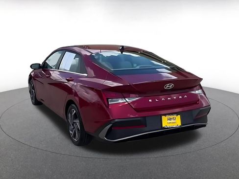 Used 2025 Hyundai Elantra SEL FWD image 7