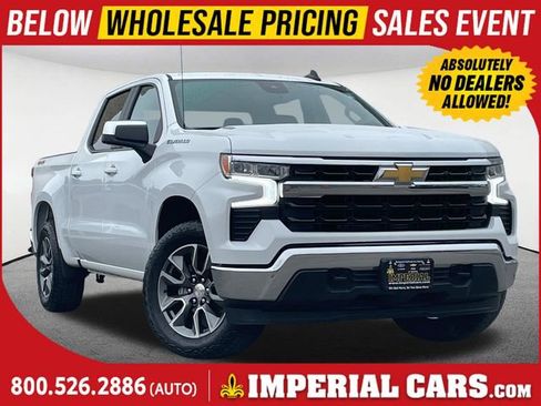 Used 2025 Chevrolet Silverado 1500 LT AWD/4WD image 1