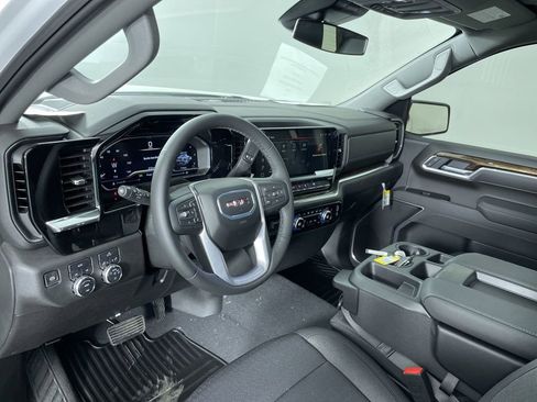 Used 2025 GMC Sierra 1500 Elevation image 10