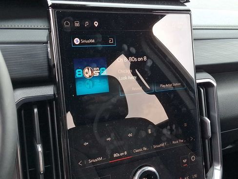 Used 2026 GMC Acadia AT4 w/ Super Cruise Package AWD/4WD image 19