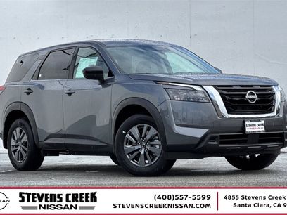 New 2025 Nissan Pathfinder S