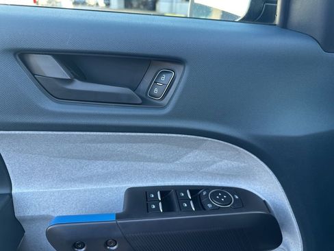 New 2025 Ford Maverick XLT w/ XLT Luxury Package image 22