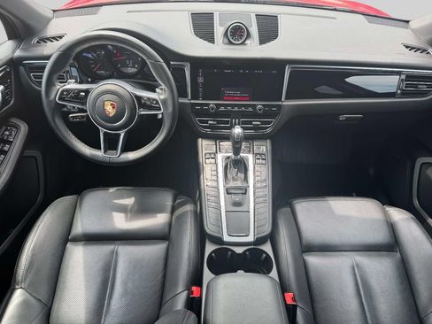 Used 2021 Porsche Macan AWD/4WD image 12