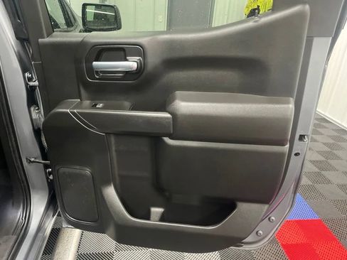 Used 2021 Chevrolet Silverado 1500 Custom AWD/4WD image 14