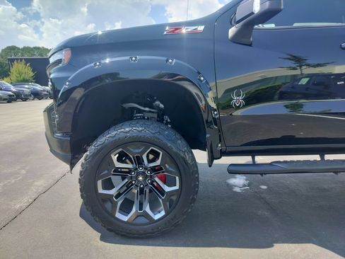 Used 2022 Chevrolet Silverado 1500 RST w/ Safety Package AWD/4WD image 5
