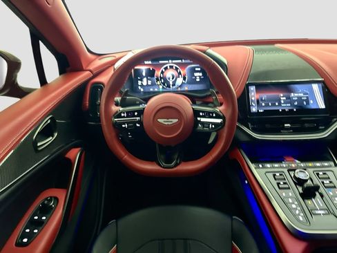 Used 2025 Aston Martin DBX 707 AWD/4WD image 24
