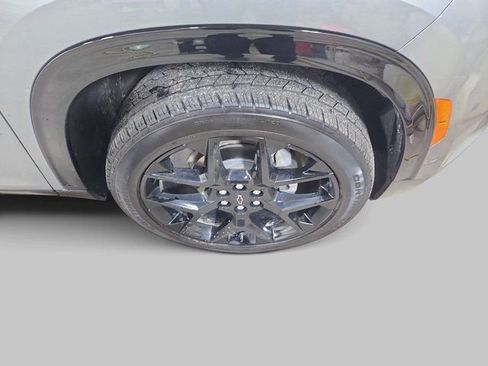 Used 2024 Chevrolet Traverse RS image 36
