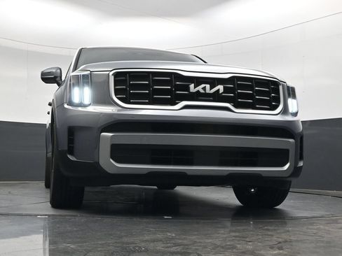 Used 2023 Kia Telluride S w/ S Sunroof Package FWD image 48