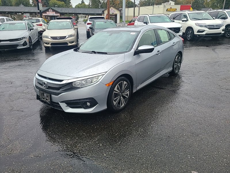 Used 2018 Honda Civic EX-T image 2