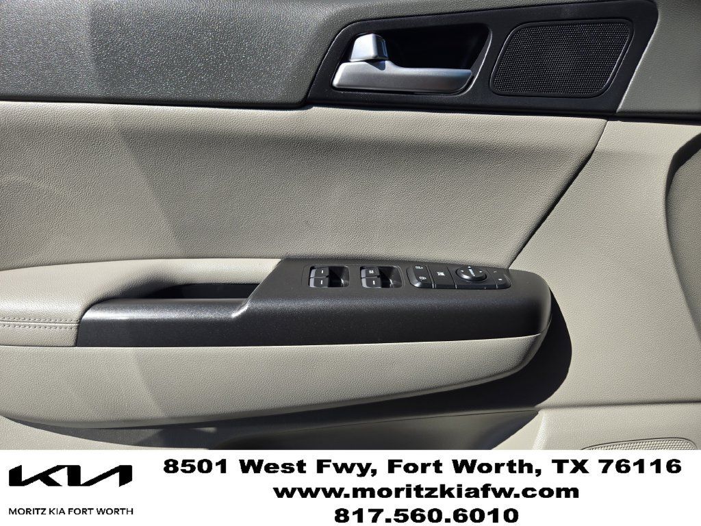 Used 2017 Kia Sportage EX FWD image 22