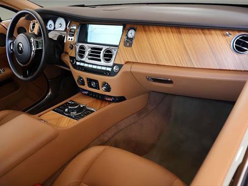 Certified 2016 Rolls-Royce Wraith RWD image 24