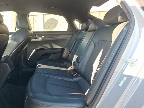 Used 2022 Kia K5 GT-Line image 10