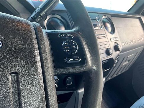Used 2014 Ford F250 XL w/ Power Equipment Group image 13