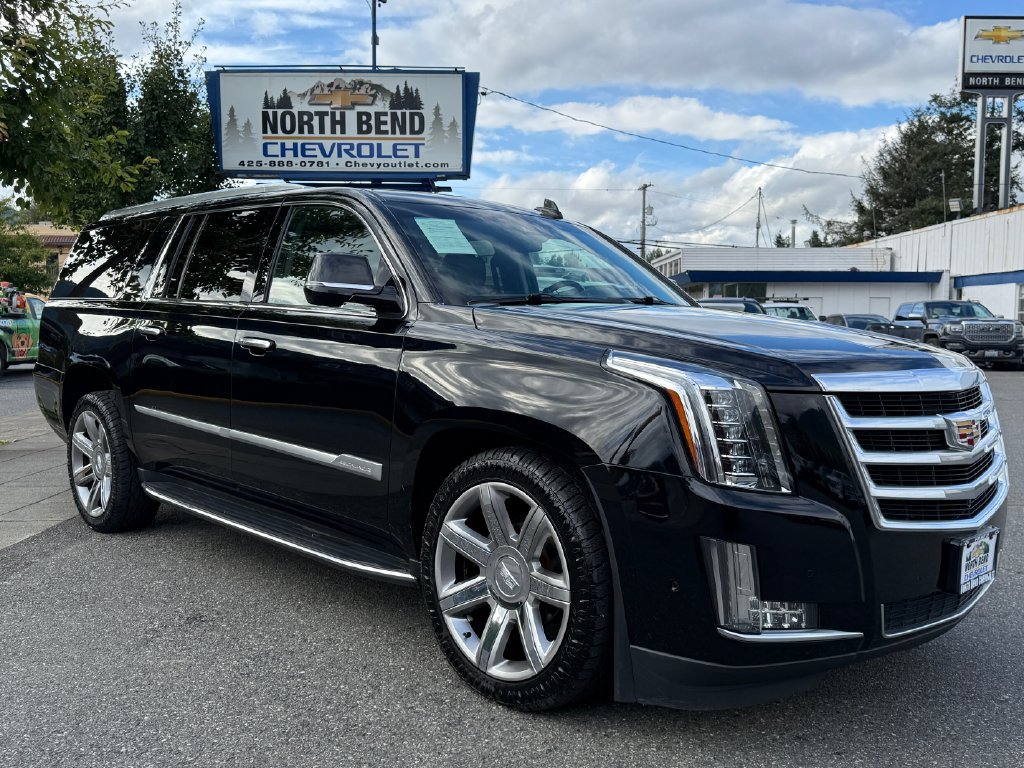 Used 2019 Cadillac Escalade ESV Luxury AWD/4WD image 1