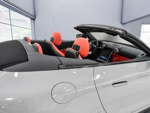 Certified 2025 Mercedes-Benz SL 63 AMG S e Performance 4MATIC image 8