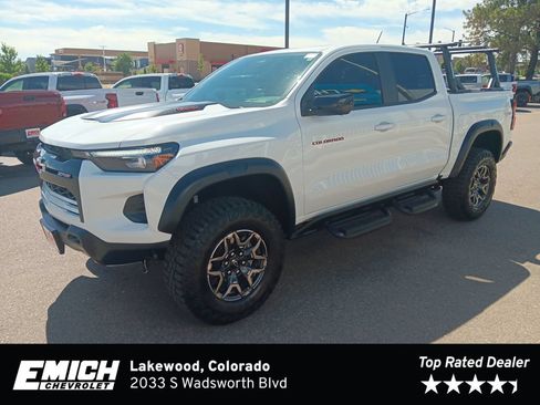 Used 2025 Chevrolet Colorado ZR2 w/ Technology Package AWD/4WD image 1