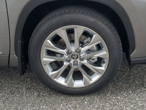 New 2026 Toyota Highlander Limited AWD/4WD image 11
