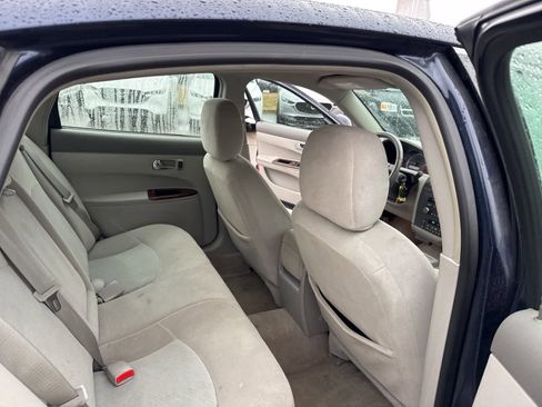 Used 2009 Buick LaCrosse CX image 21