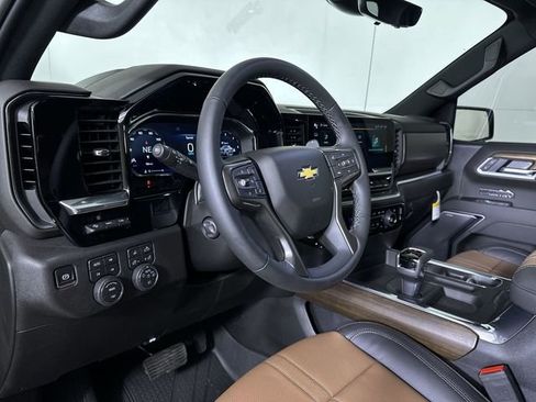 New 2026 Chevrolet Silverado 1500 High Country AWD/4WD image 10
