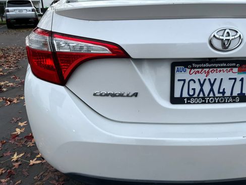 Used 2014 Toyota Corolla LE Premium image 11