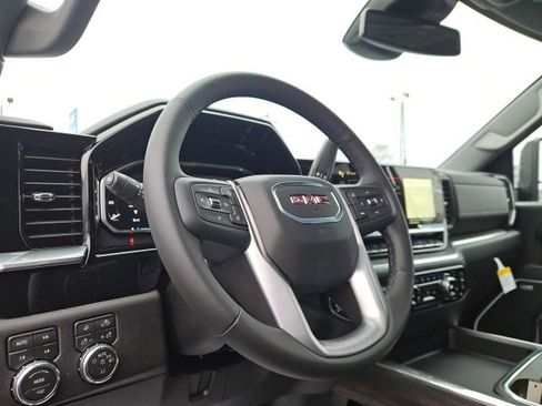 New 2026 GMC Sierra 2500 SLT w/ SLT Convenience Package image 32