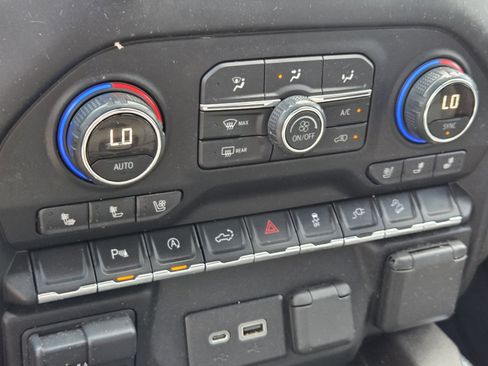 Used 2019 Chevrolet Silverado 1500 LTZ w/ LTZ Plus Package image 14