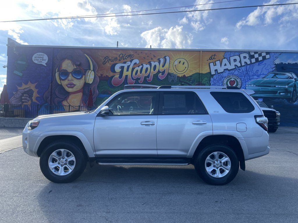 Used 2024 Toyota 4Runner SR5 Premium w/ Moonroof Package AWD/4WD image 2