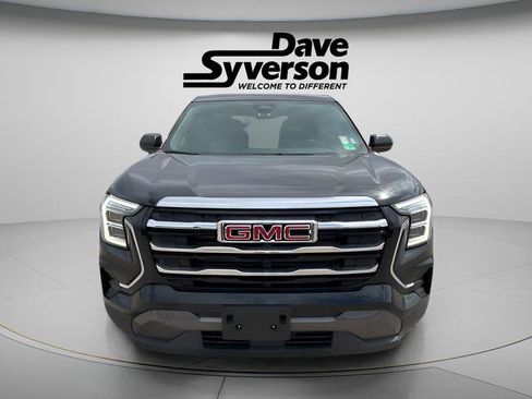 Used 2026 GMC Terrain Elevation image 2