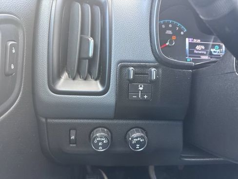 Used 2018 Chevrolet Colorado Z71 AWD/4WD image 24
