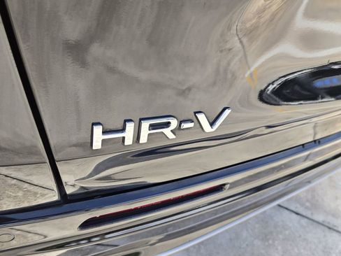 Certified 2024 Honda HR-V EX-L image 12