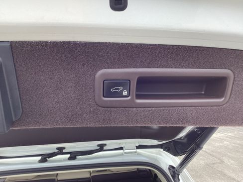 Used 2019 Lexus RX 350L AWD image 16