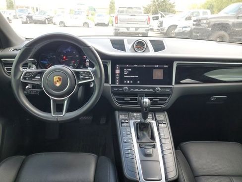 Used 2019 Porsche Macan AWD/4WD image 36