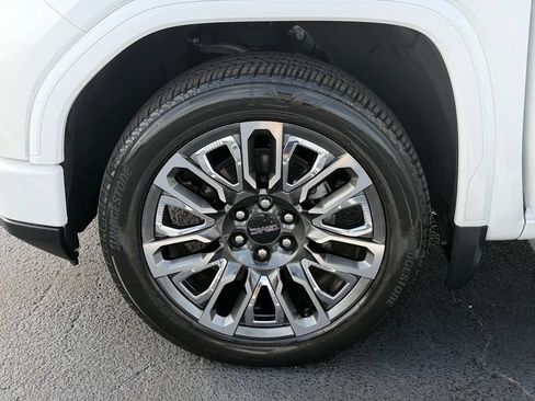 Used 2024 GMC Sierra 1500 Denali Ultimate AWD/4WD image 19