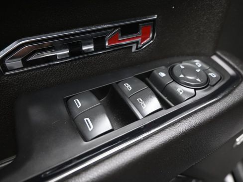 Used 2022 GMC Sierra 1500 AT4 w/ AT4 Premium Package AWD/4WD image 11
