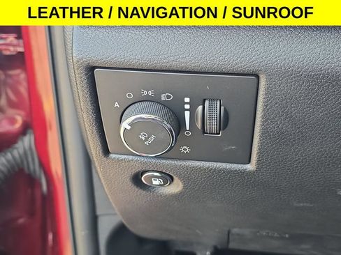 Used 2020 Jeep Grand Cherokee Limited AWD/4WD image 13