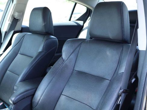 Used 2015 Acura ILX FWD image 11