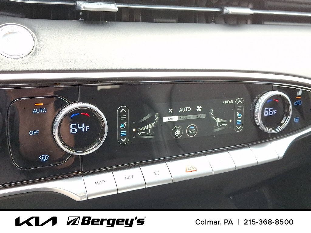 Used 2023 Genesis GV70 2.5T w/ Select Package AWD/4WD image 18
