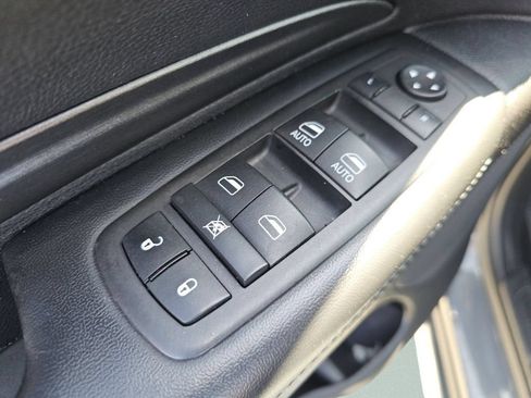 Used 2023 Dodge Durango SXT AWD/4WD image 27